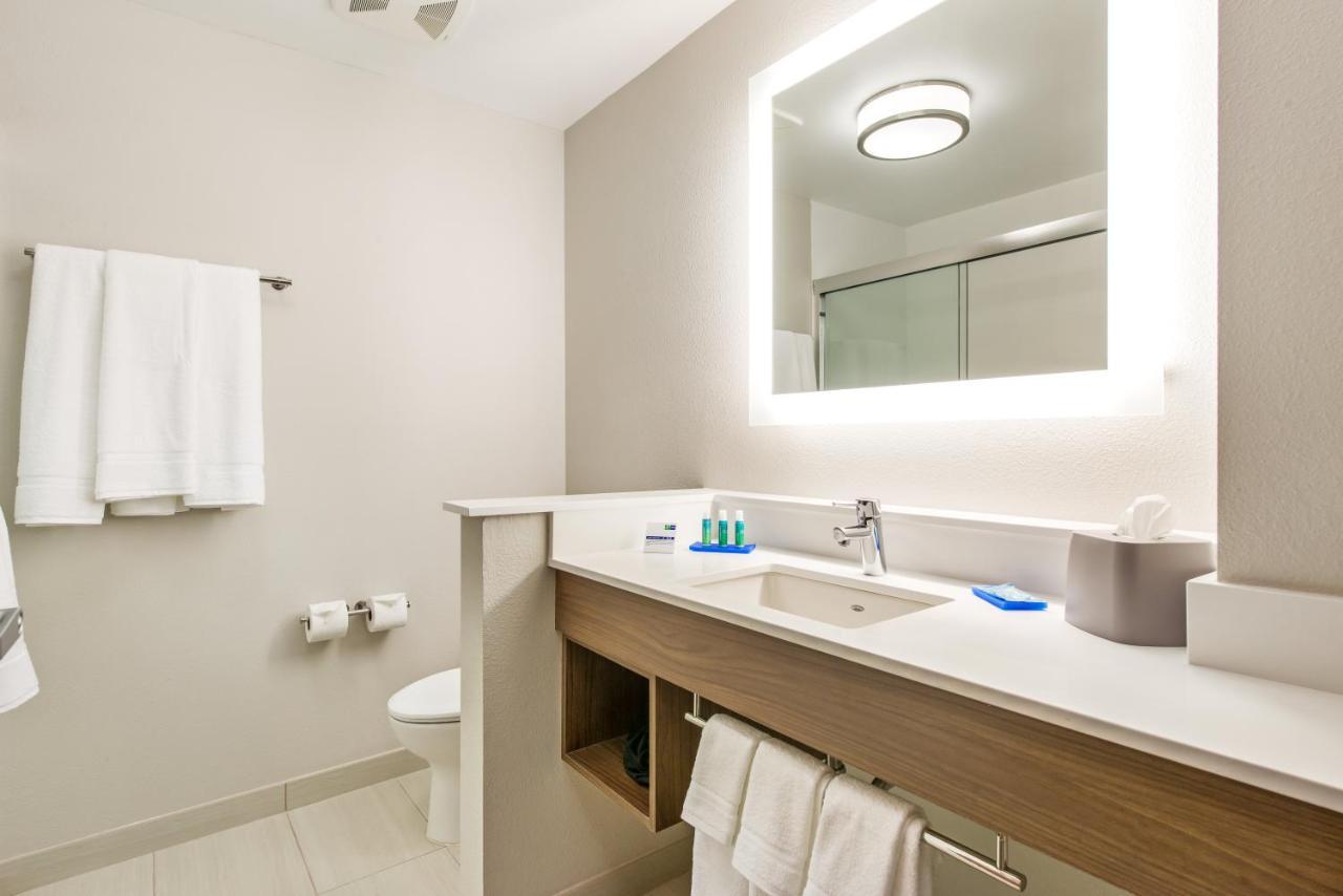 Holiday Inn Express & Suites - Carrollton West By Ihg Habitación foto