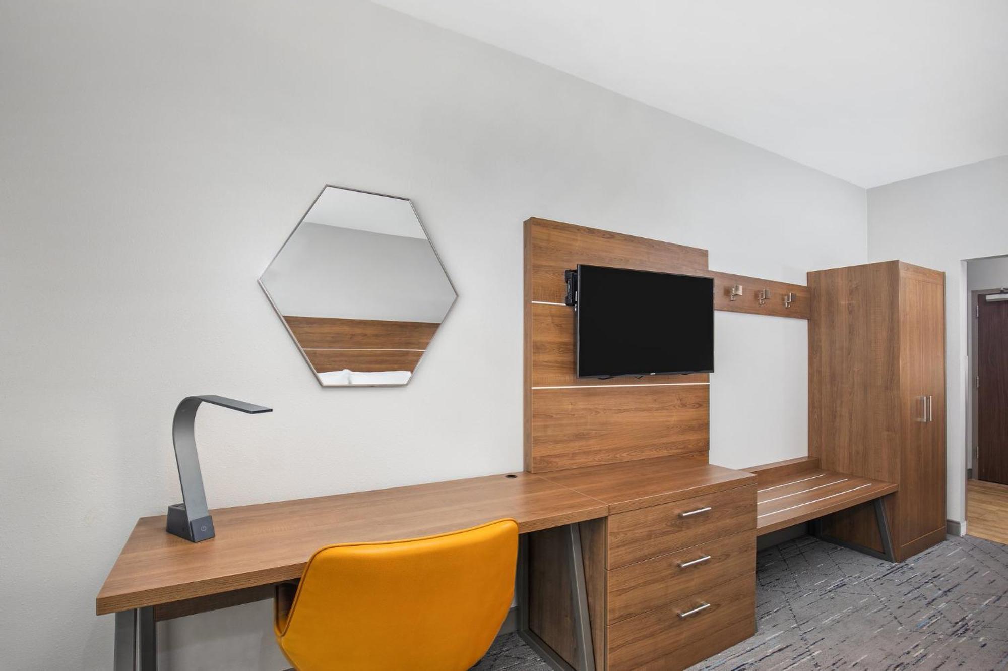 Holiday Inn Express & Suites - Carrollton West By Ihg Exterior foto