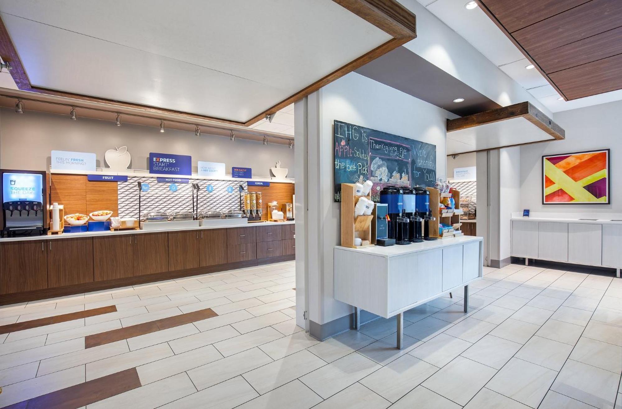 Holiday Inn Express & Suites - Carrollton West By Ihg Exterior foto